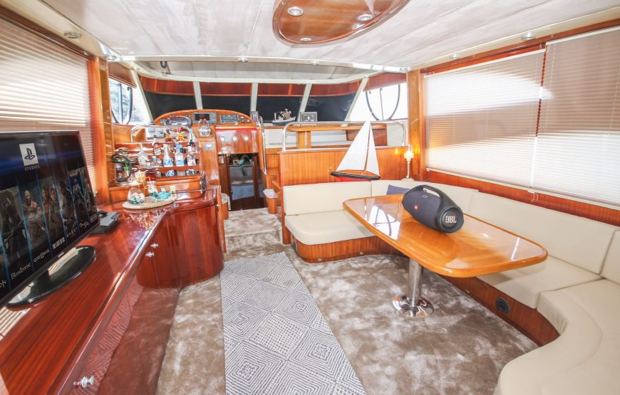 Yacht-104
