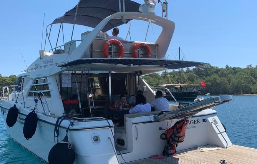 Yacht-102