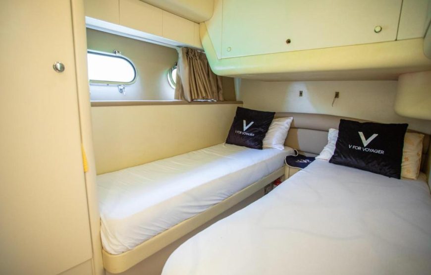 Yacht-102