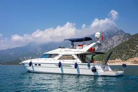 Yacht-102